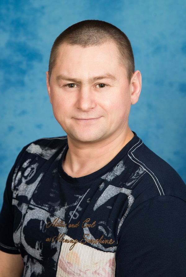 Тишков Дмитрий Витальевич.